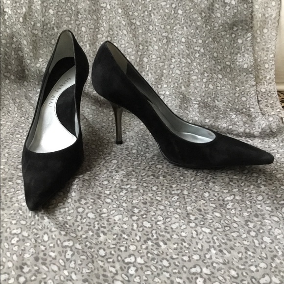 Gianni Bini Shoes - Rare Gianni Bini Black Suede Pumps w/Chrome Heels